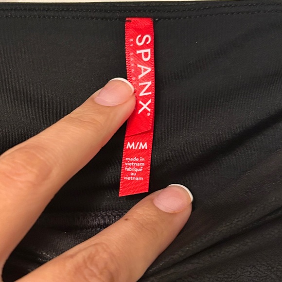 SPANX Black Faux Leather Moto Leggings M - Picture 5 of 7